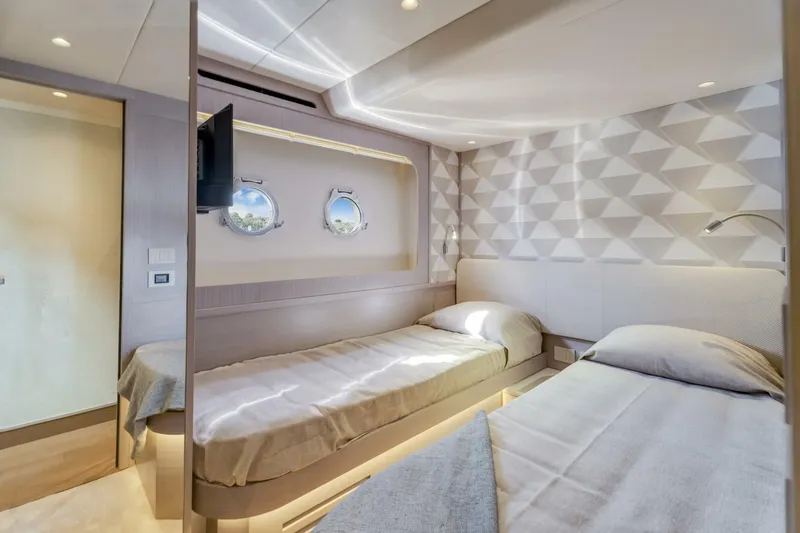  Yacht Photos Pics 2025 Absolute Navetta 70 - Image 59