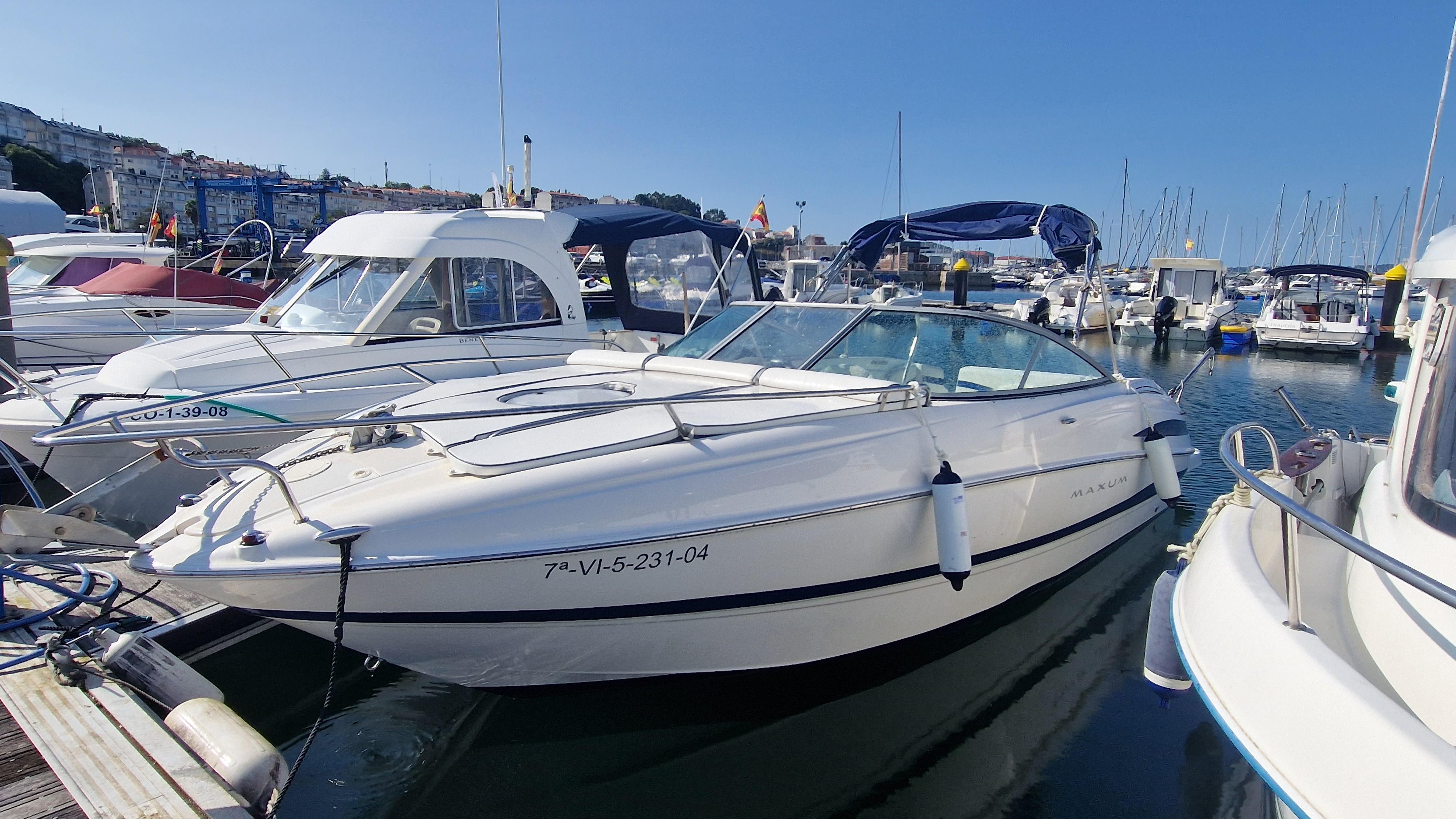 Used 2004 Maxum 2400 SC3 - A Coruña | TopBoats