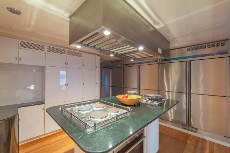 Phatsara Yacht Photos Pics 37m Power Catamaran