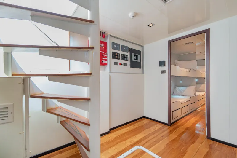 Phatsara Yacht Photos Pics 37m Power Catamaran