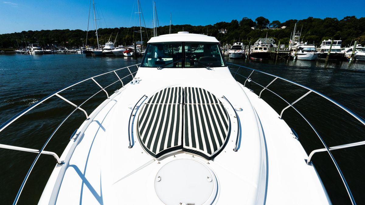 2013 Cruisers Yachts 48 