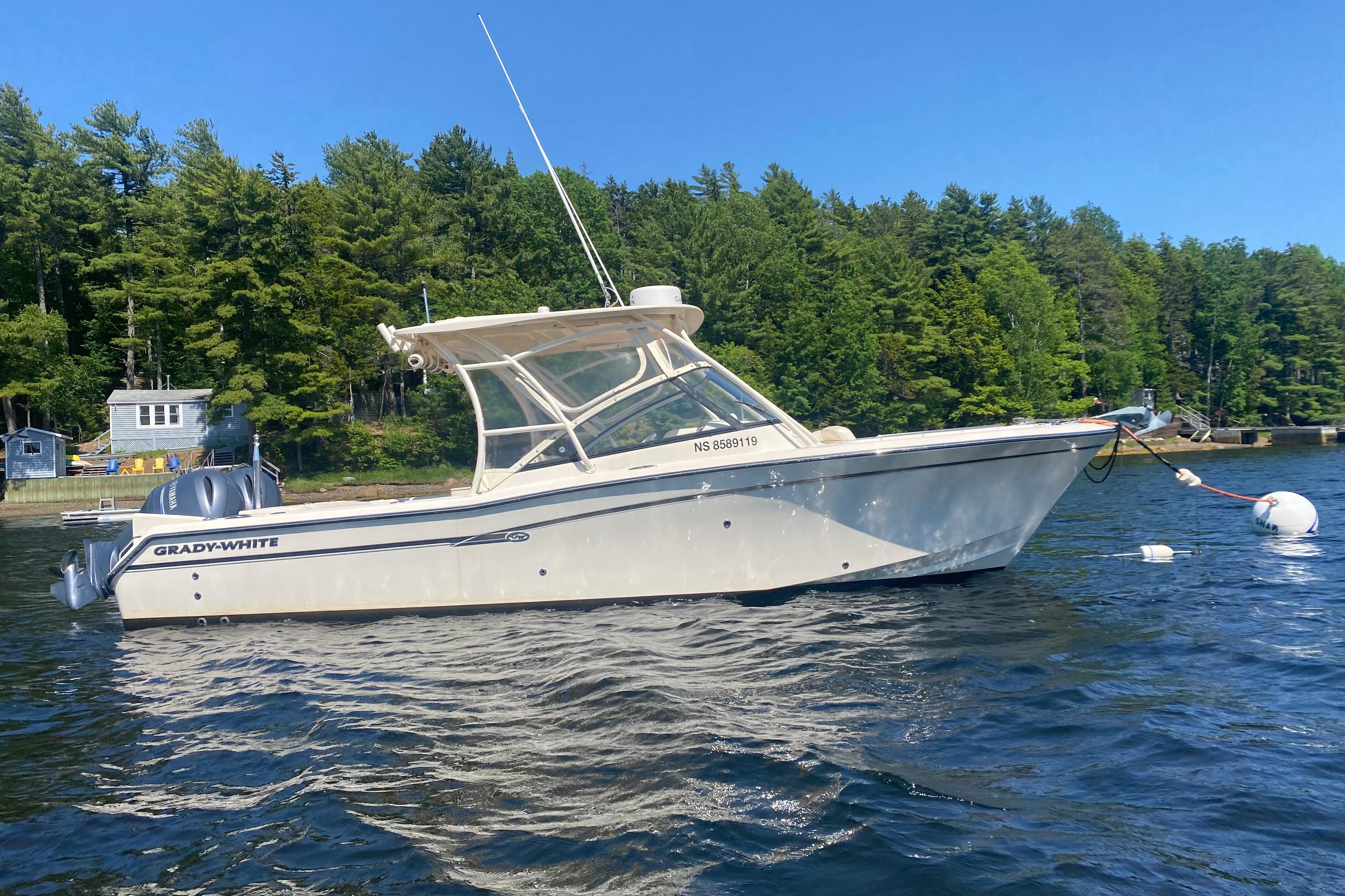 Grady-White Freedom 275