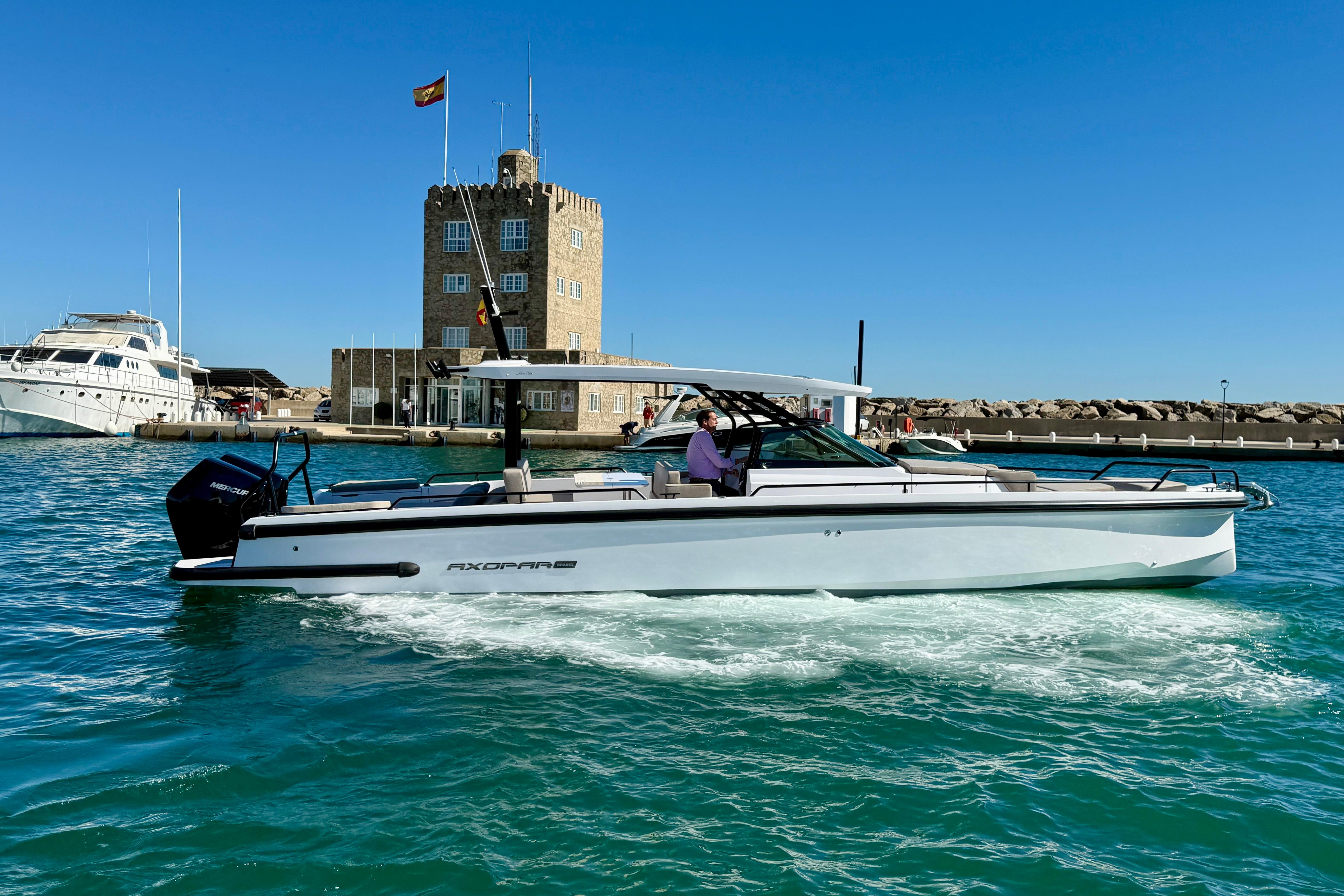 2024 Axopar 37 Sun Top