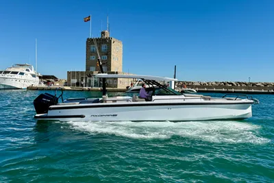 2024 Axopar 37 Sun Top