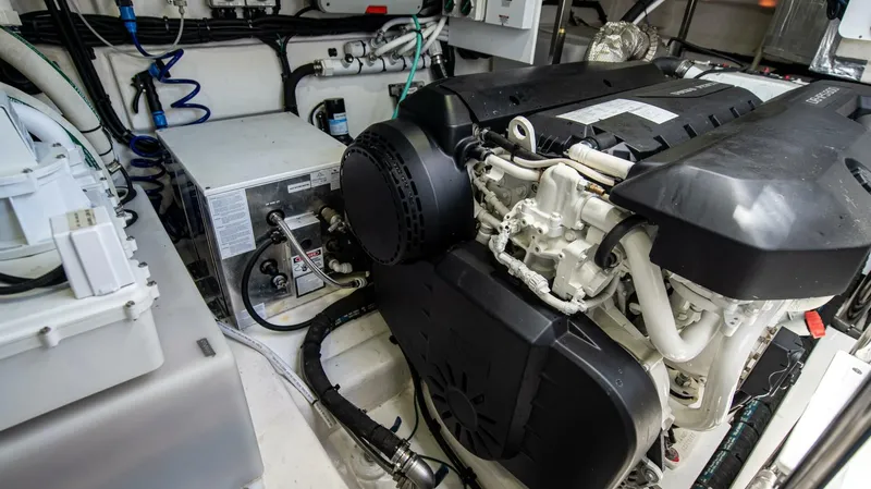 Cntrl-salt-del Yacht Photos Pics 2023 Riviera 4600 Sport Yacht - Image 67