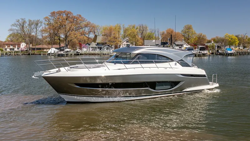 Cntrl-salt-del Yacht Photos Pics 2023 Riviera 4600 Sport Yacht - Image 4