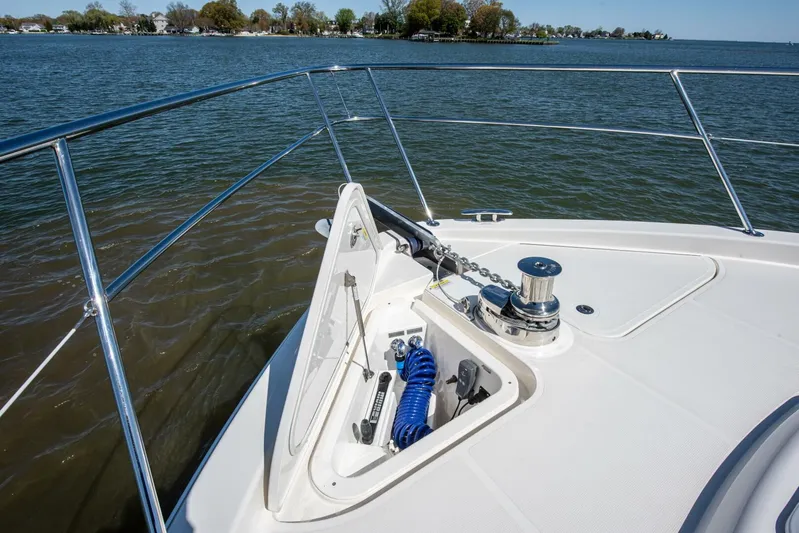 Cntrl-salt-del Yacht Photos Pics 2023 Riviera 4600 Sport Yacht - Image 15