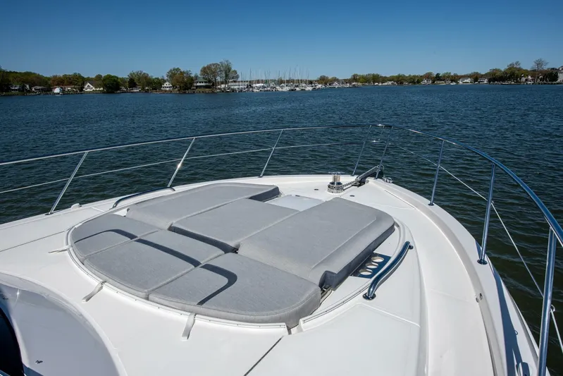 Cntrl-salt-del Yacht Photos Pics 2023 Riviera 4600 Sport Yacht - Image 16