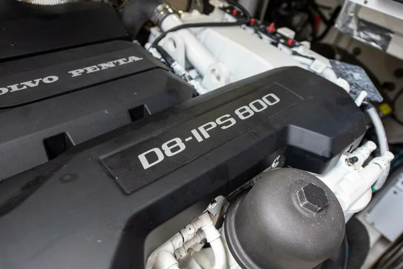 Cntrl-salt-del Yacht Photos Pics 2023 Riviera 4600 Sport Yacht - Image 64