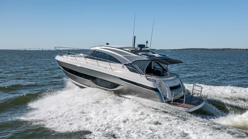 Cntrl-salt-del Yacht Photos Pics 2023 Riviera 4600 Sport Yacht - Image 12