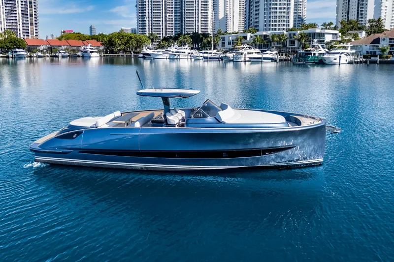 Salt Escape Yacht Photos Pics 