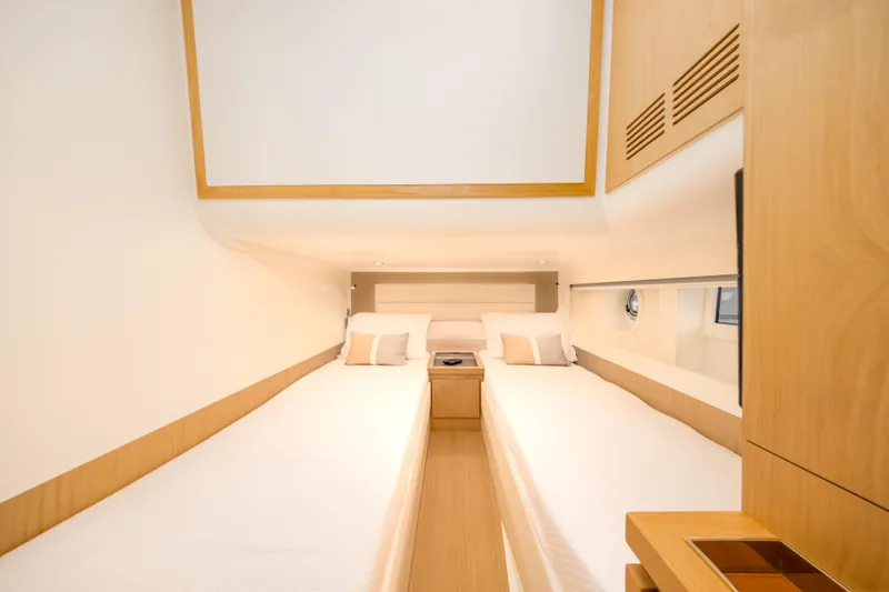 Salt Escape Yacht Photos Pics Interior cabin of 2021 Solaris Power 48 OPEN yacht with twin beds.