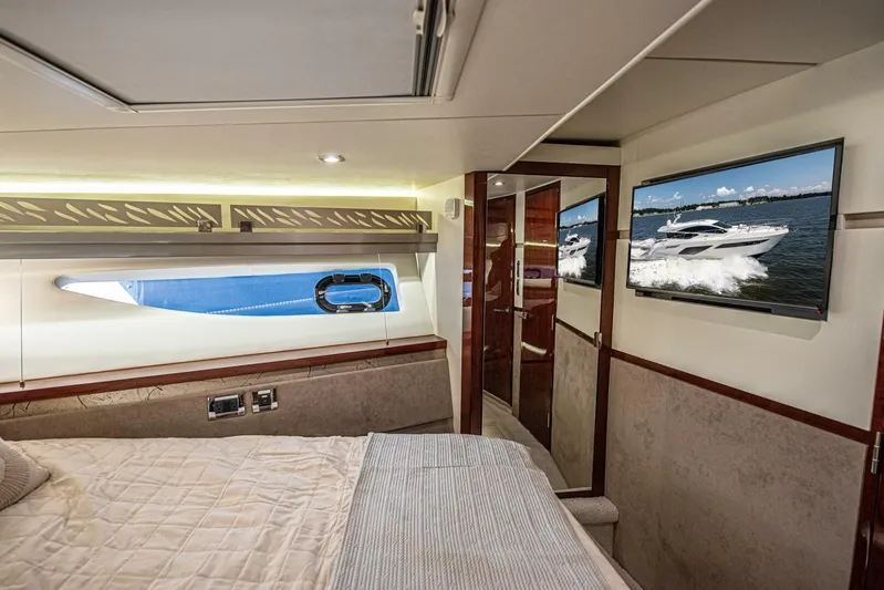 Bob 'n Around Yacht Photos Pics 2018 Sea Ray L550 - Image 56