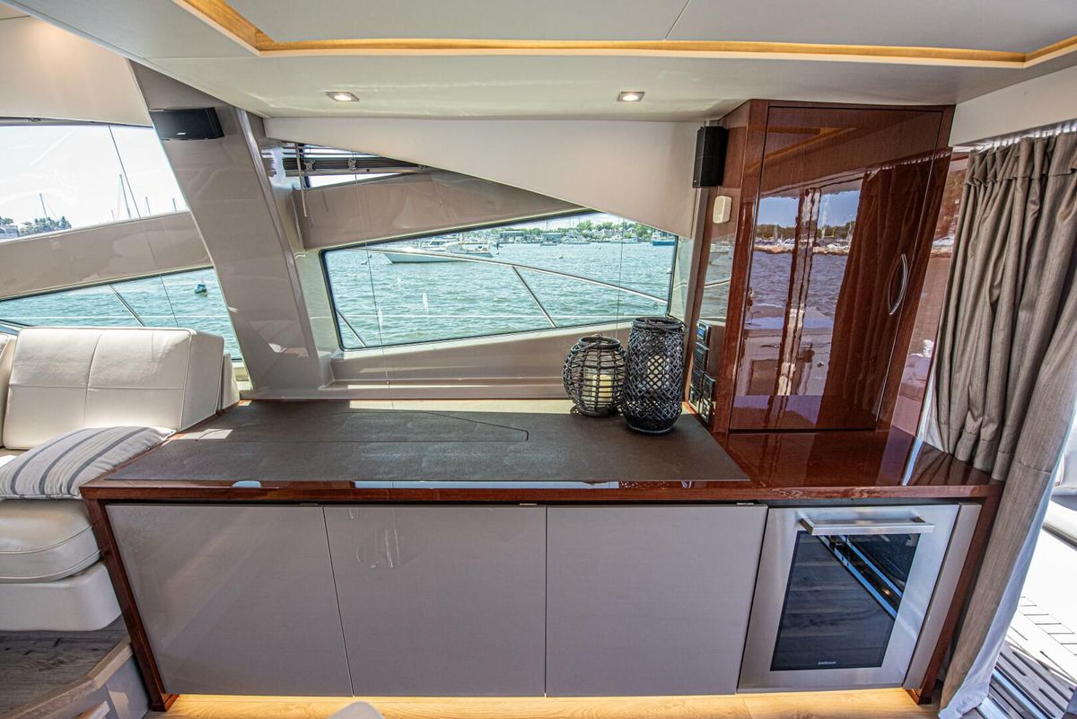 2018 Sea Ray 55 