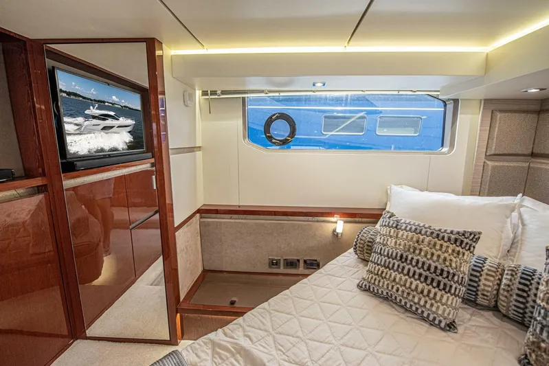 Bob 'n Around Yacht Photos Pics 2018 Sea Ray L550 - Image 53