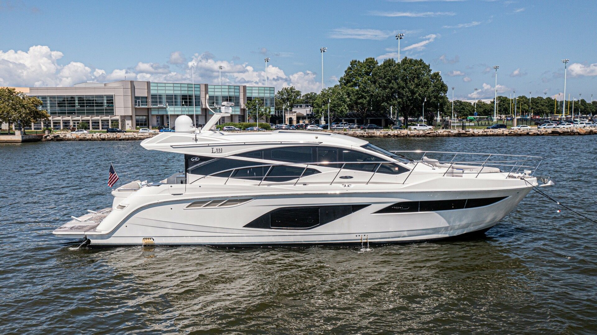 2018 Sea Ray L550