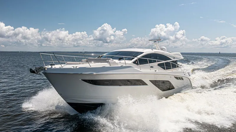 Bob 'n Around Yacht Photos Pics 2018 Sea Ray L550 - Image 5