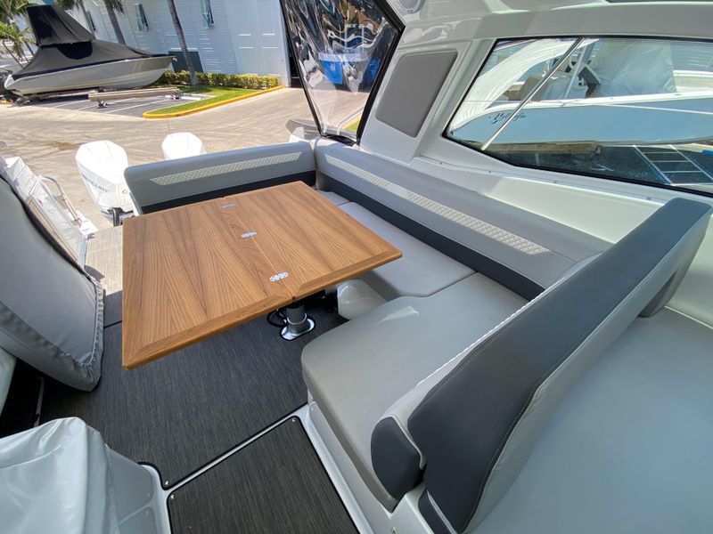 2020 Beneteau Gran Turismo 36 Outboard