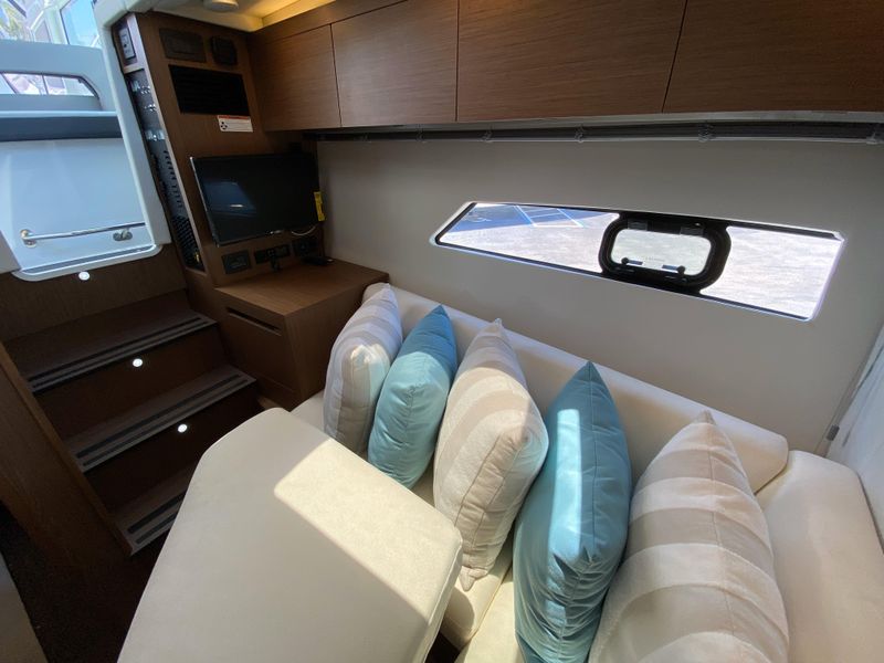 2020 Beneteau Gran Turismo 36 Outboard