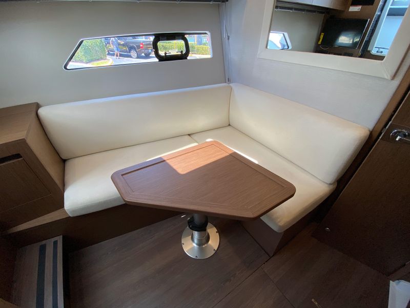 2020 Beneteau Gran Turismo 36 Outboard