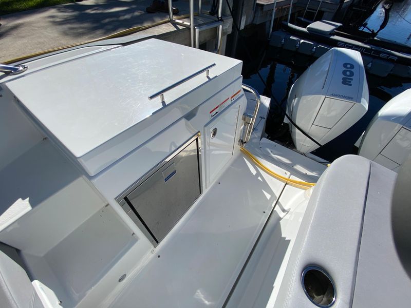 2020 Beneteau Gran Turismo 36 Outboard