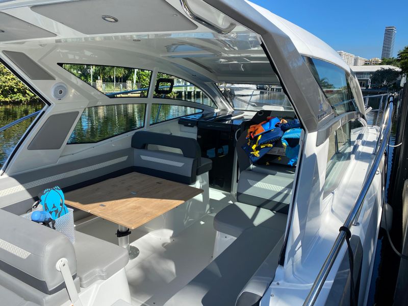 2020 Beneteau Gran Turismo 36 Outboard