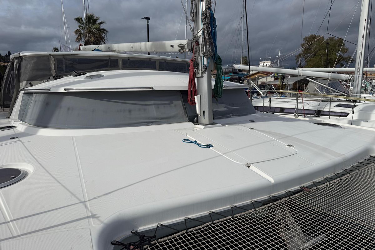 2003 Fountaine Pajot 42 
