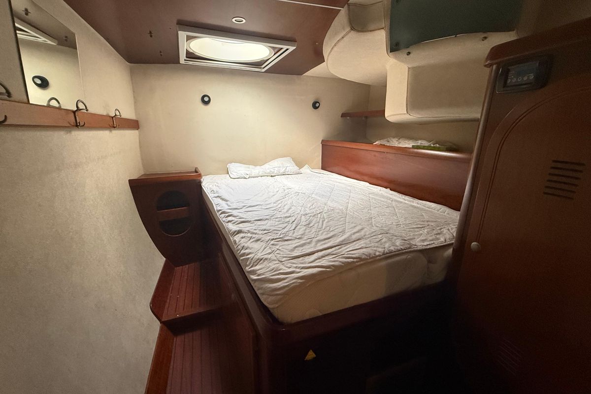 2003 Fountaine Pajot 42 