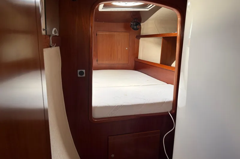  Yacht Photos Pics Cozy cabin interior of 2003 Fountaine Pajot Belize 43 catamaran.