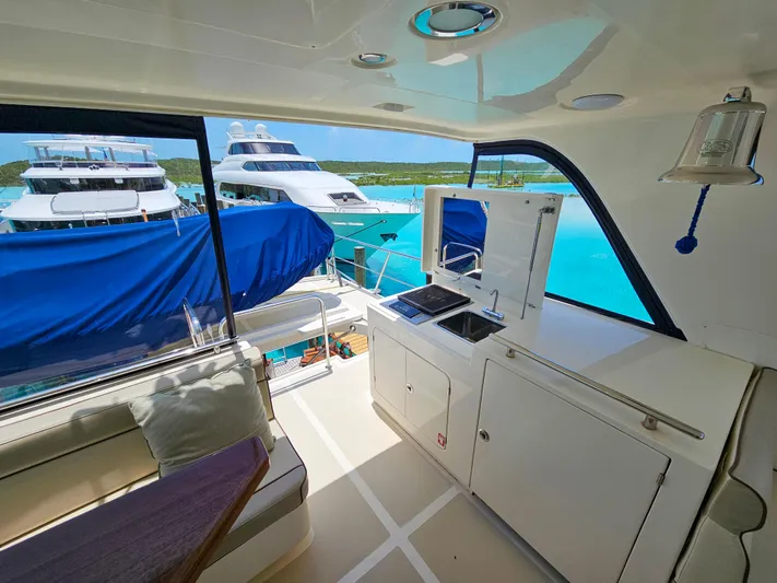 Living With E's Yacht Photos Pics 