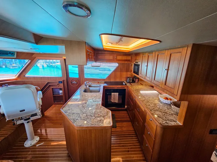 Living With E's Yacht Photos Pics 