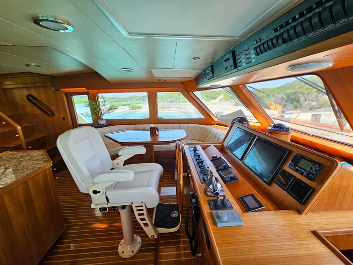 Living With E's Yacht Photos Pics 