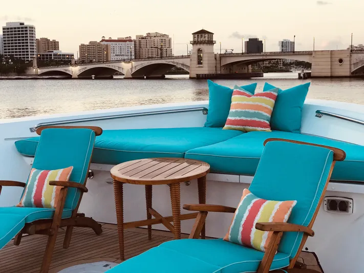 Relentless Yacht Photos Pics 