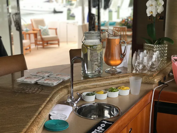 Relentless Yacht Photos Pics 