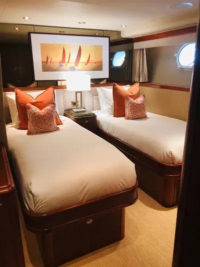 Relentless Yacht Photos Pics 