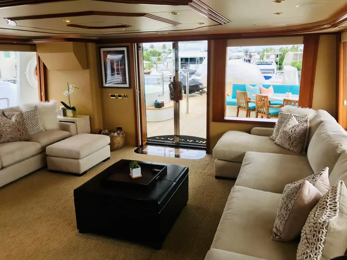 Relentless Yacht Photos Pics 