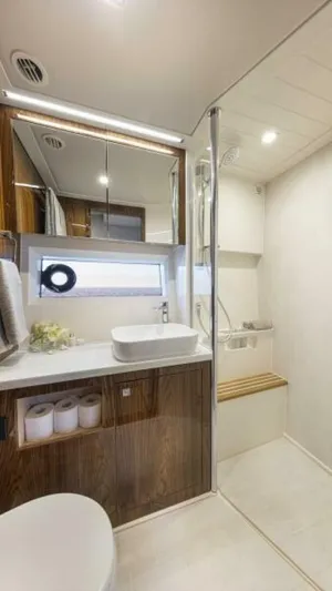  Yacht Photos Pics 2026 Riviera 4600 Sport Yacht - Image 19