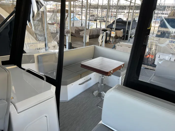 Southern Comfort Yacht Photos Pics 