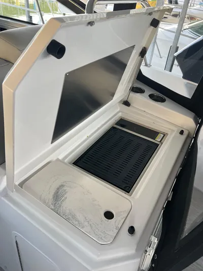 Southern Comfort Yacht Photos Pics 