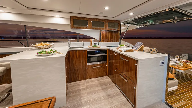  Yacht Photos Pics 2026 Riviera 5400 Sport Yacht Platinum Edition - Image 6