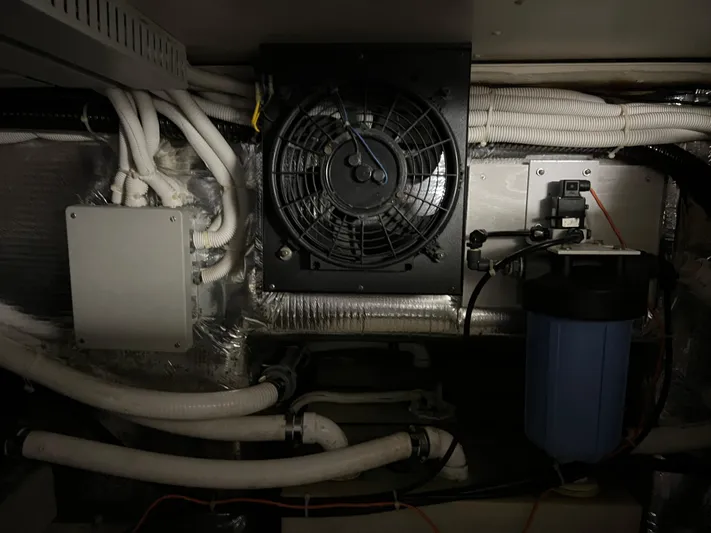 Last Dance Yacht Photos Pics 