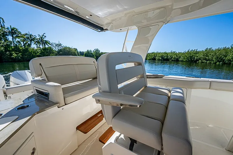 Deep Blue Yacht Photos Pics 