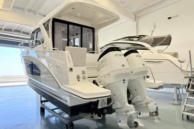 2026 Custom Beneteau Antares 9 OB v2