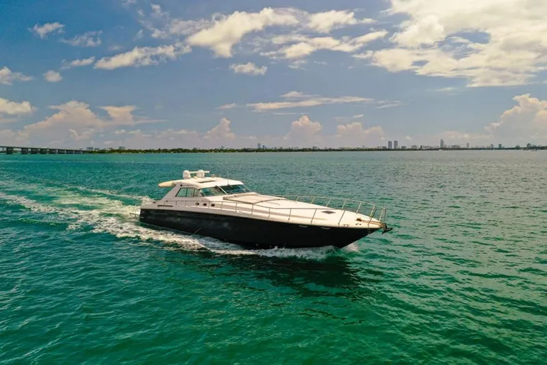 Happy Yacht Photos Pics 