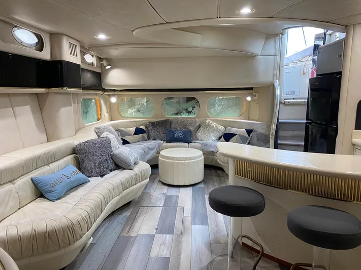 Happy Yacht Photos Pics 