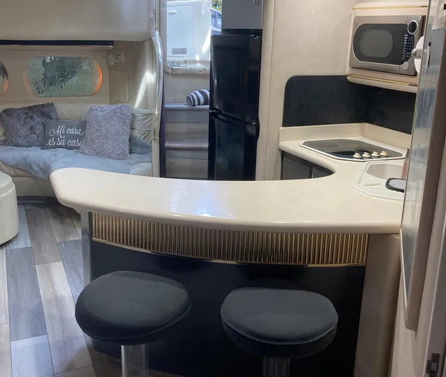 Happy Yacht Photos Pics 