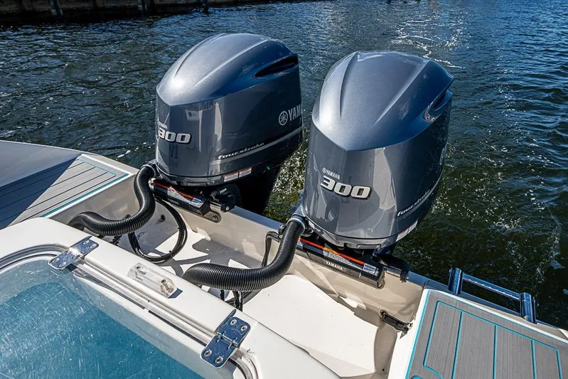 Livy Rose Yacht Photos Pics Twin Yamaha 300 engines on a 2021 Cobia 320 Center Console boat.