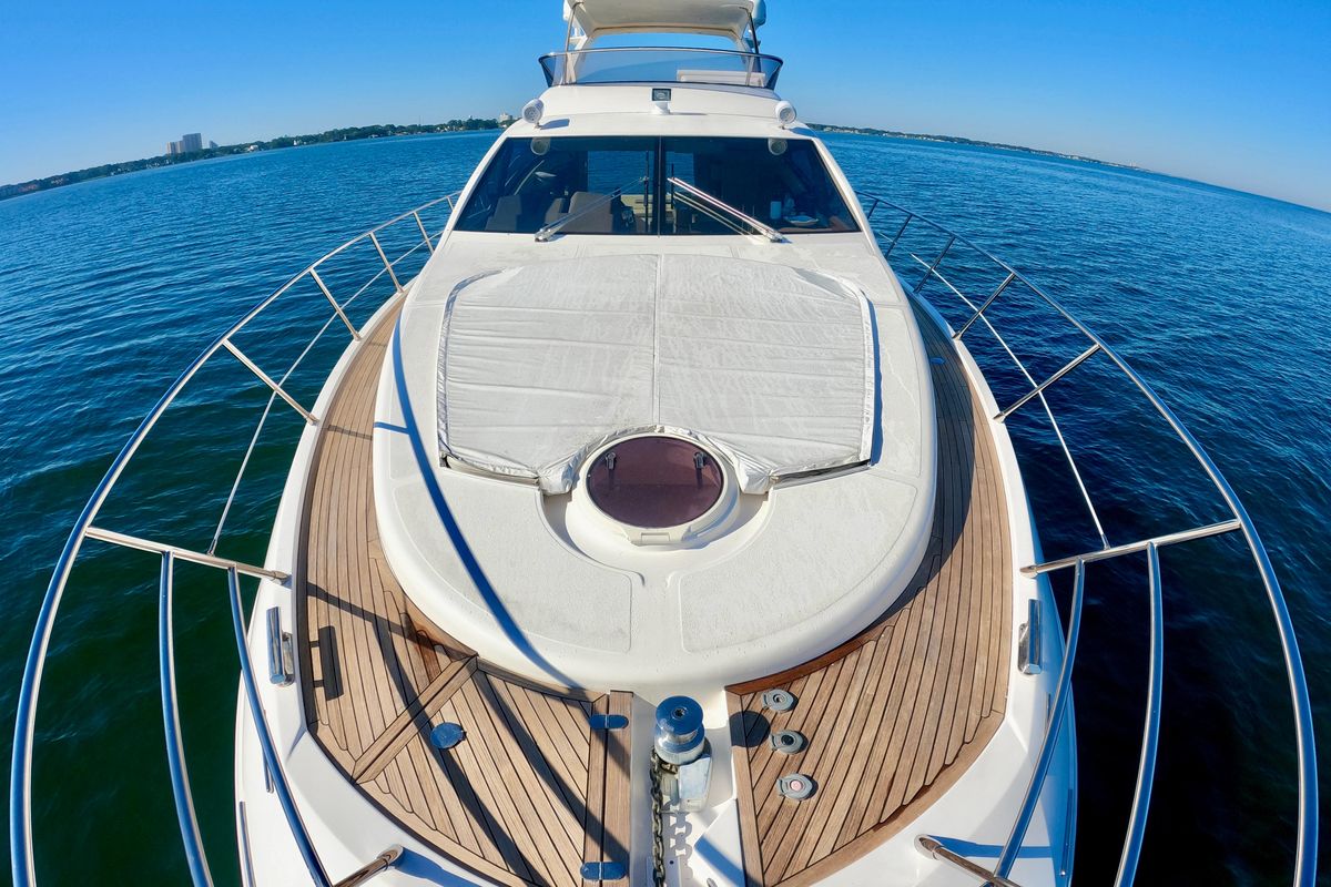 2011 Azimut 53 