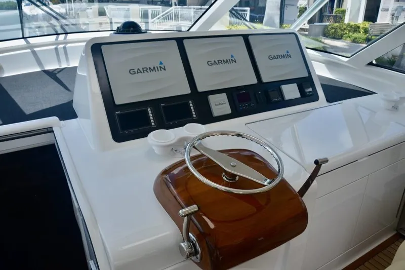 One More Yacht Photos Pics Viking 52 ONE MORE - Helm