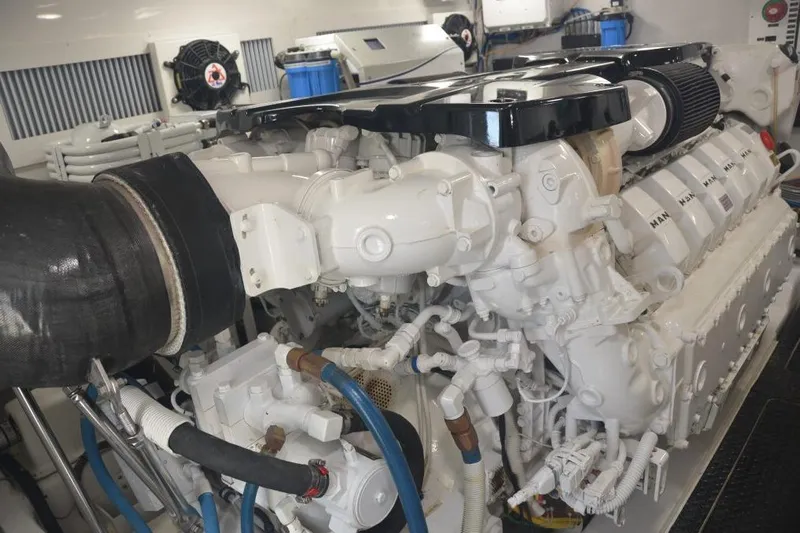 One More Yacht Photos Pics Viking 52 ONE MORE - Engine Room